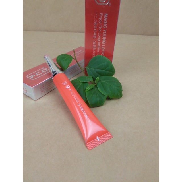 Dưỡng PCD kích màu môi sau xăm | Thế Giới Skin Care