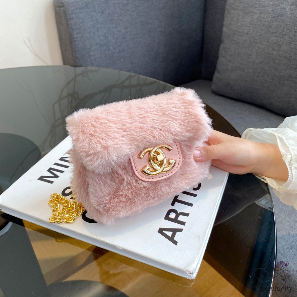 Túi đeo chéo bằng chất liệu lông nhung phong cách Hàn Quốc xinh xắn cho bé gái