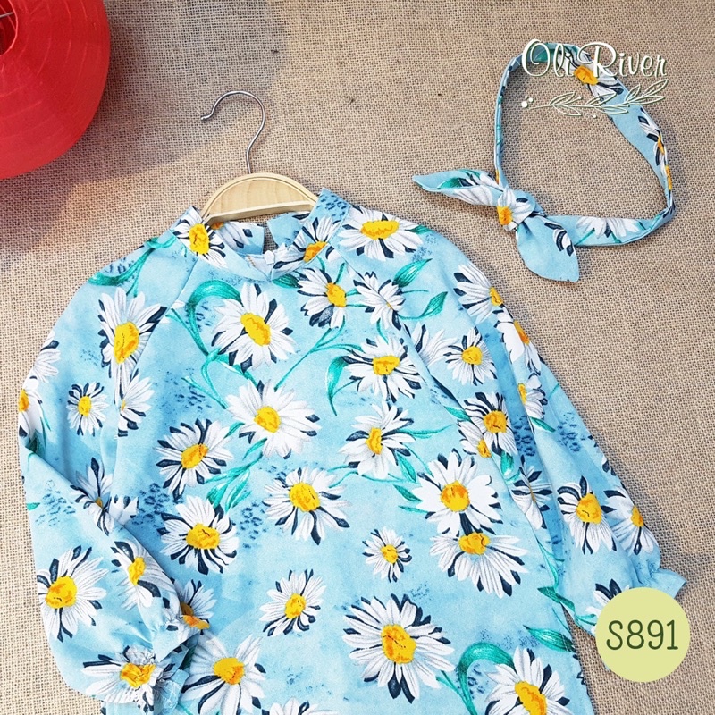 Áo dài bé gái oli river