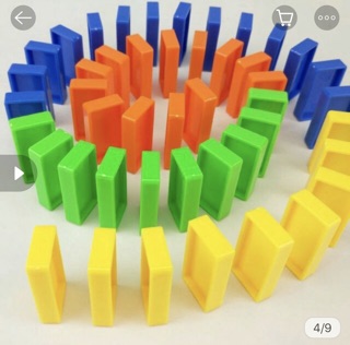 Đồ chơi xe lửa thông minh thả domino tự động