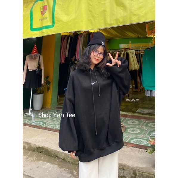 Áo hoodie thêu nai có túi