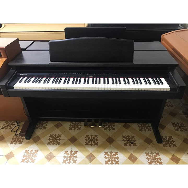 Đàn piano điện ROLAND HP 330