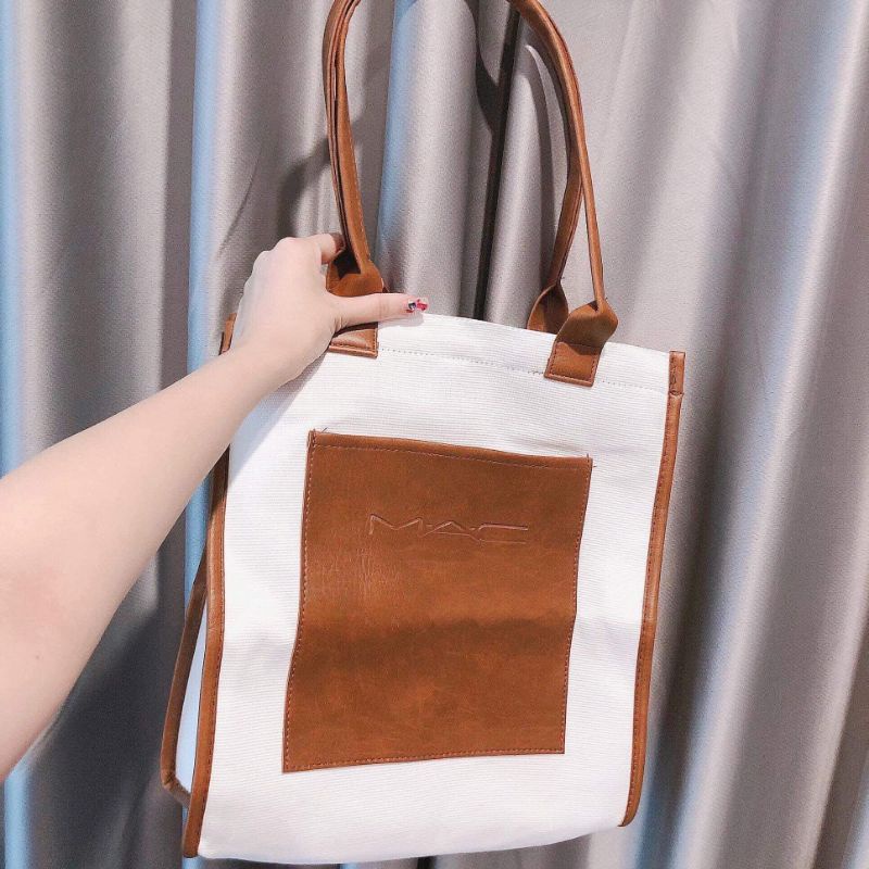 [ Gift Hãng ] Túi Đeo Vai M.Â.C Tote Bag Trắng Phối Da Nâu