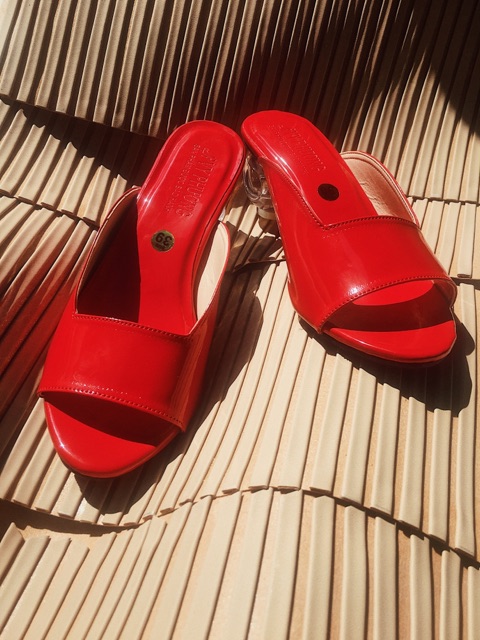 Giày gót trong Ảnh thật