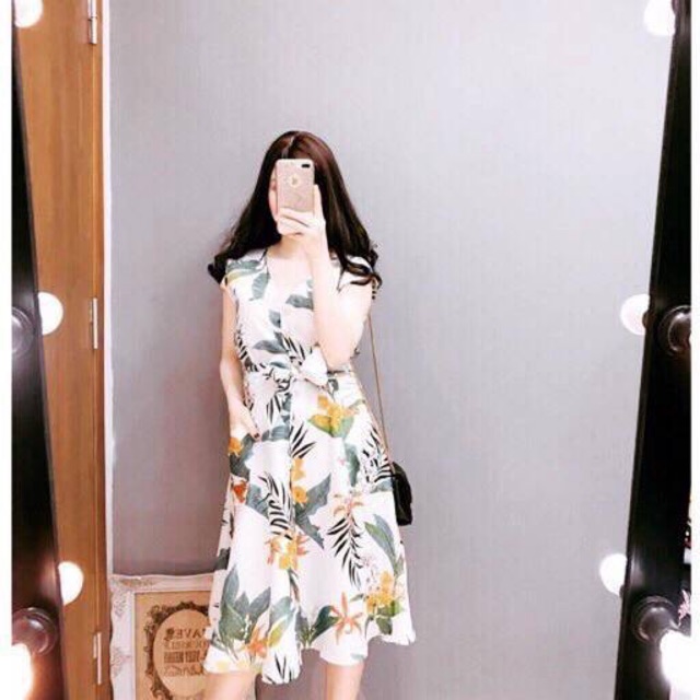 Váy hoa tay hến sz M.