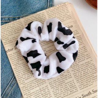 Cột Tóc Scrunchies Bò Sữa Lông Nhung HotTrend, cột tóc bò sữa vải ,mềm mịn tiện dụng cho chị em #