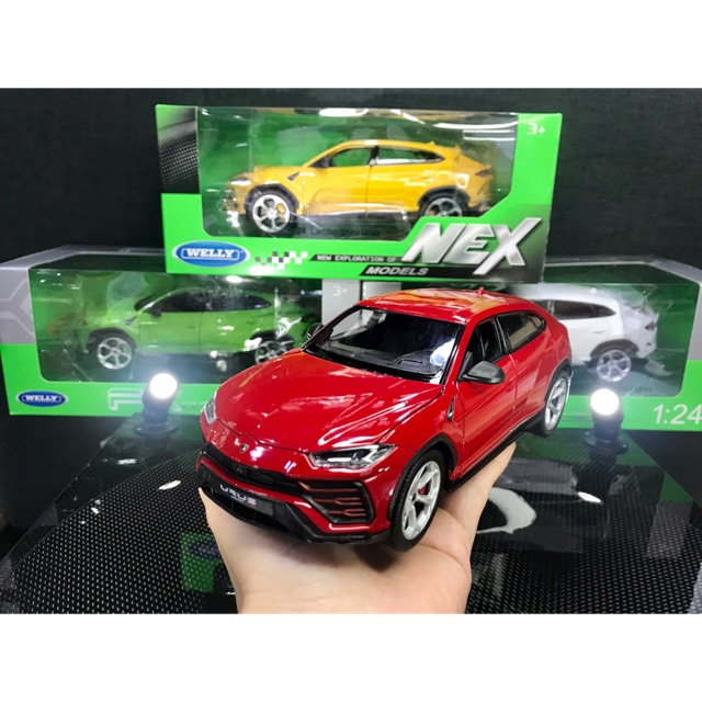 Xe Mô Hình Lamborghini Urus Tỉ lệ 1:24 Hãng Welly sản xuất . Màu Đỏ