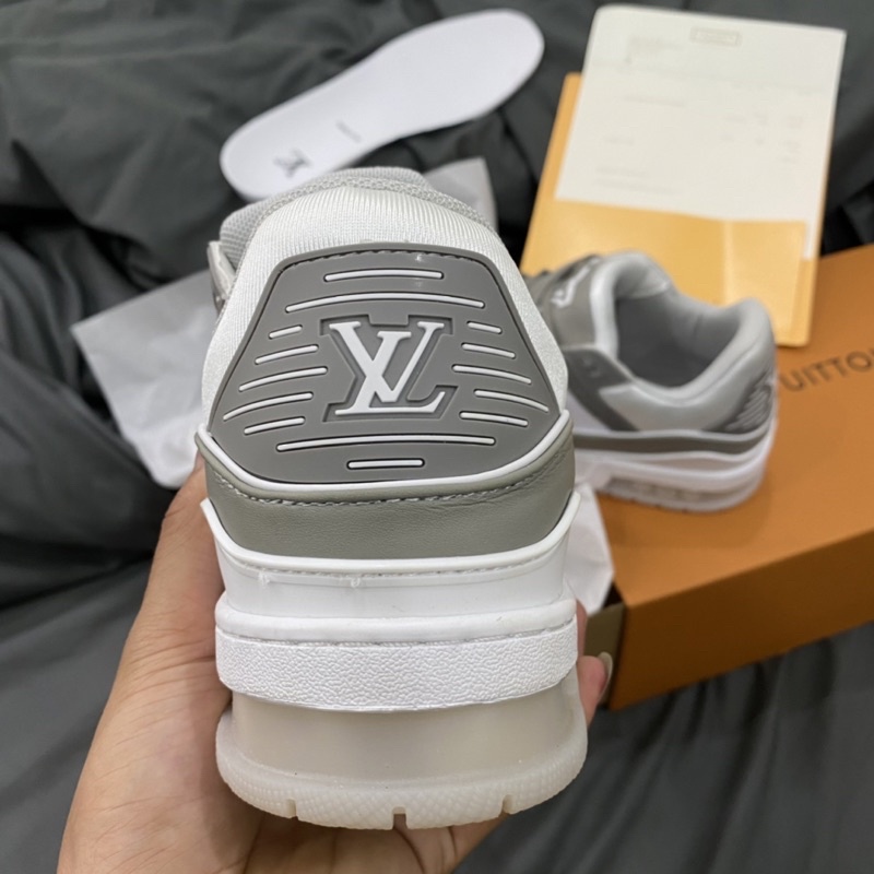 GIÀY L.V TRAINER SNEAKER WHITE GREY LAI AU
