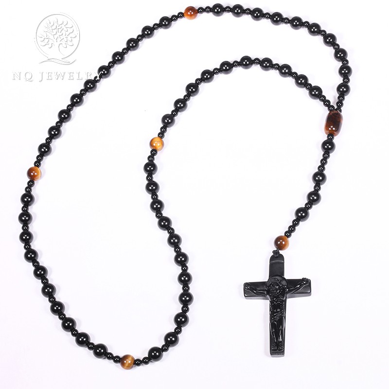 Chuỗi cổ màu đen phối mặt dây chuyền chúa trên thánh giá NQ Jewelry 58x36mm