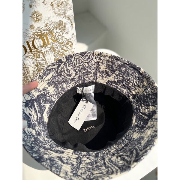 Nón bucket/ Mũ bucket Dior phối hoạ tiết cực hot, mẫu mới nhất cực sang chảnh