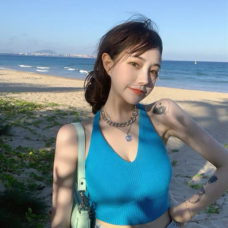 Áo lửng 2 dây phong cách mùa hè 2021 mới nhất cho nữ