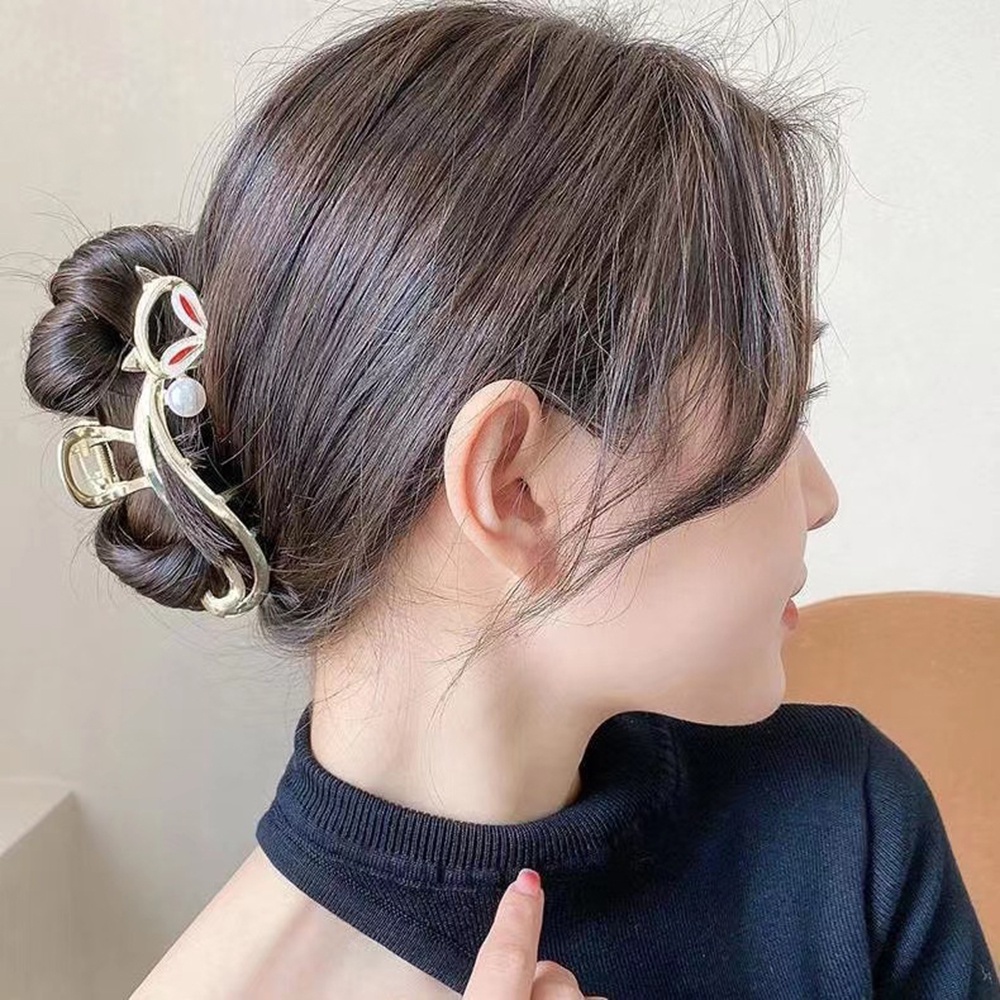 Kẹp Tóc Hình Cá Mập Phối Ngọc Trai Thời Trang Cho Nữ