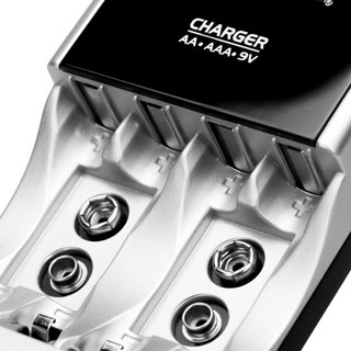 Máy sạc pin AA, AAA, 9V Energizer CHCC