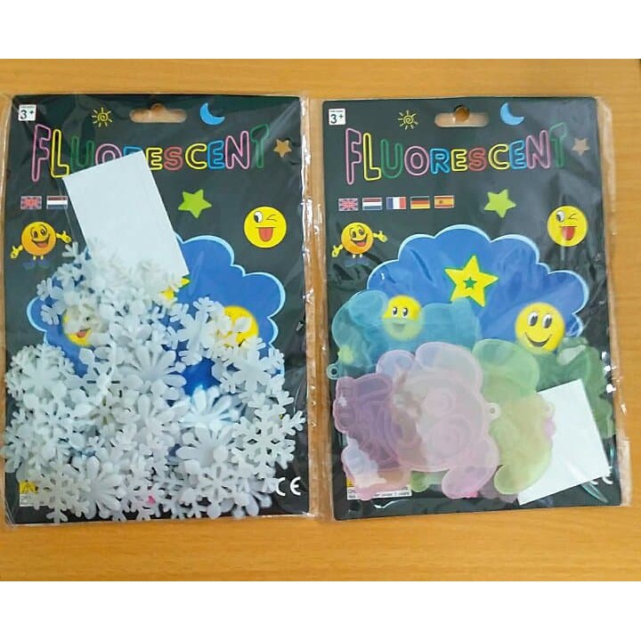 Ngôi sao dạ quang dán tường, trần nhà