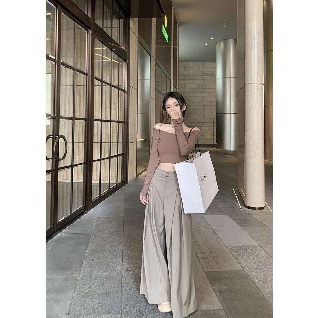 Bộ Áo Thun Cổ Phẳng + Quần Ống Rộng Lưng Cao Thời Trang 61963