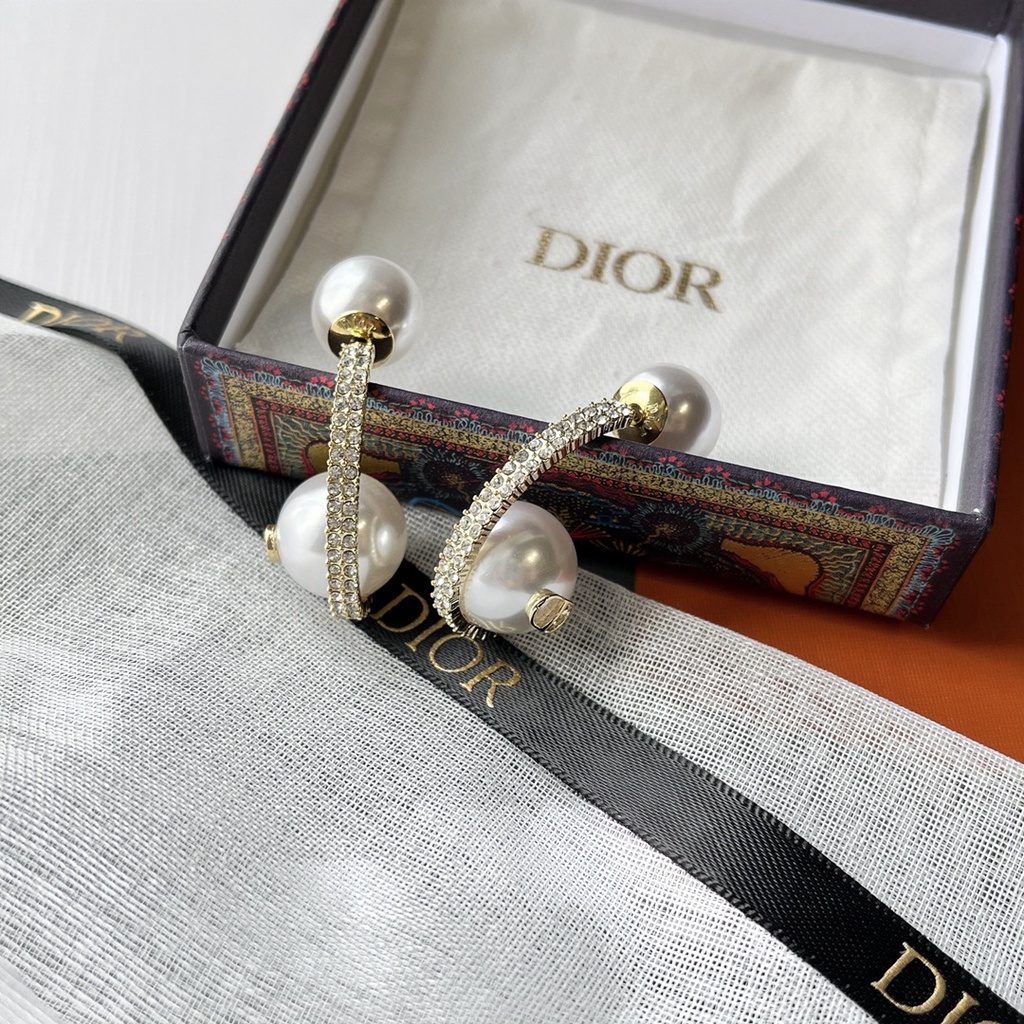 Bông Tai Dior Bằng Thép Titan Hình Chữ CD Thời Trang Cho Nữ