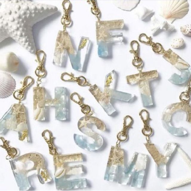 Khuôn silicone tự làm chữ cái và chữ số.