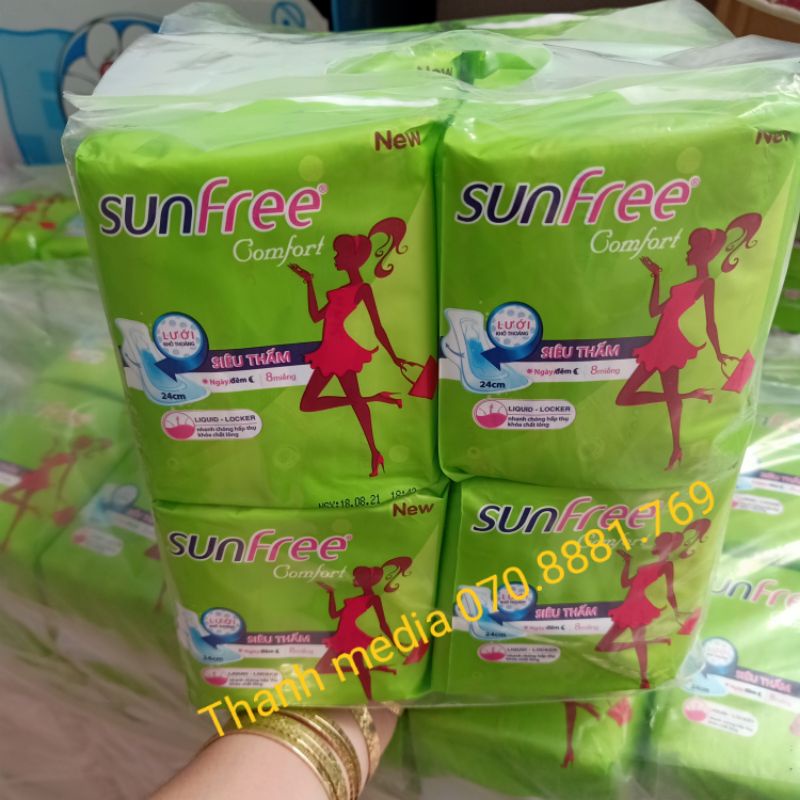 Combo 8 gói băng vệ sinh Sunfree siêu thấm ( có cánh) ngày đêm