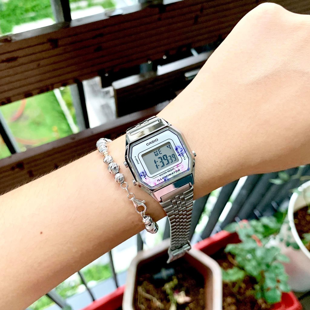 Đồng Hồ Nữ Casio LA680WA-4CDF Chính Hãng - Dây Đeo Kim Loại - Viền Mặt Màu Xanh Hình Hoa Hồng