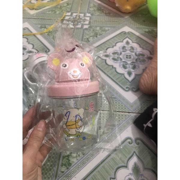 Bình hút tập uống nước hàng chuẩn việt Nhật