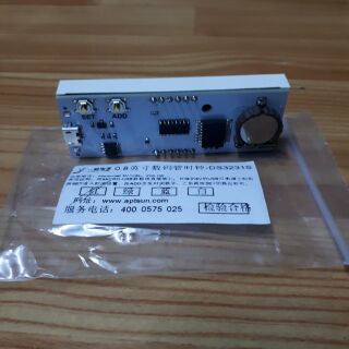 Đồng hồ thời gian thực dủng nguồn 5V qua cổng micro USB
