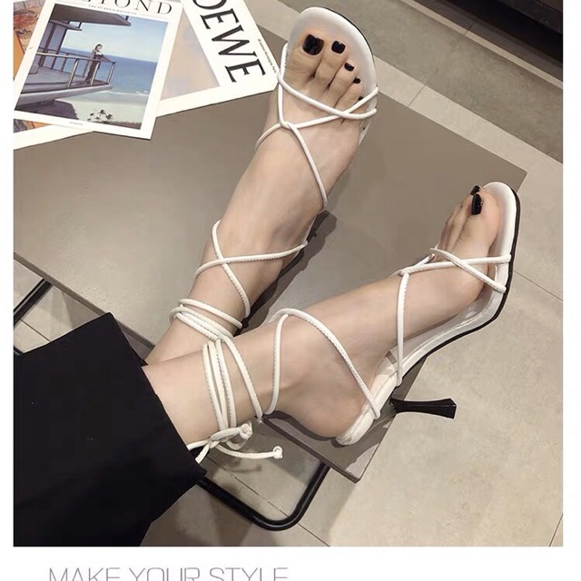 Sandal nữ buộc dây gót nhọn cao 9cm phong cách quyến rũ