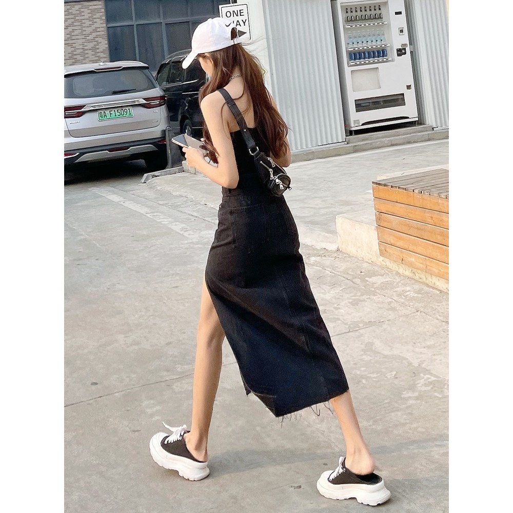 Chân váy vải jean xẻ tà thời trang nữ quyến rũ | BigBuy360 - bigbuy360.vn