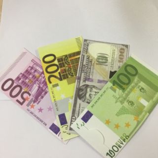 Combo 10 bao lì xì hình tiền (nhận mẫu ngẩu nhiên)