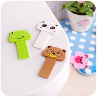 Miếng nhựa lật nắp bồn cầu