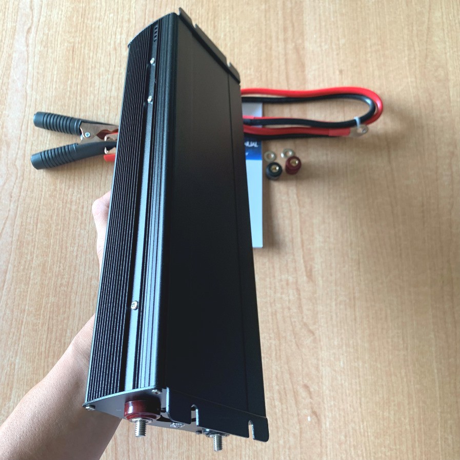 Bộ chuyển kích dòng điện ắc quy 12V sang 220V chịu tải 1300W sóng sin chuẩn dùng cho gia đình, nhà xưởng