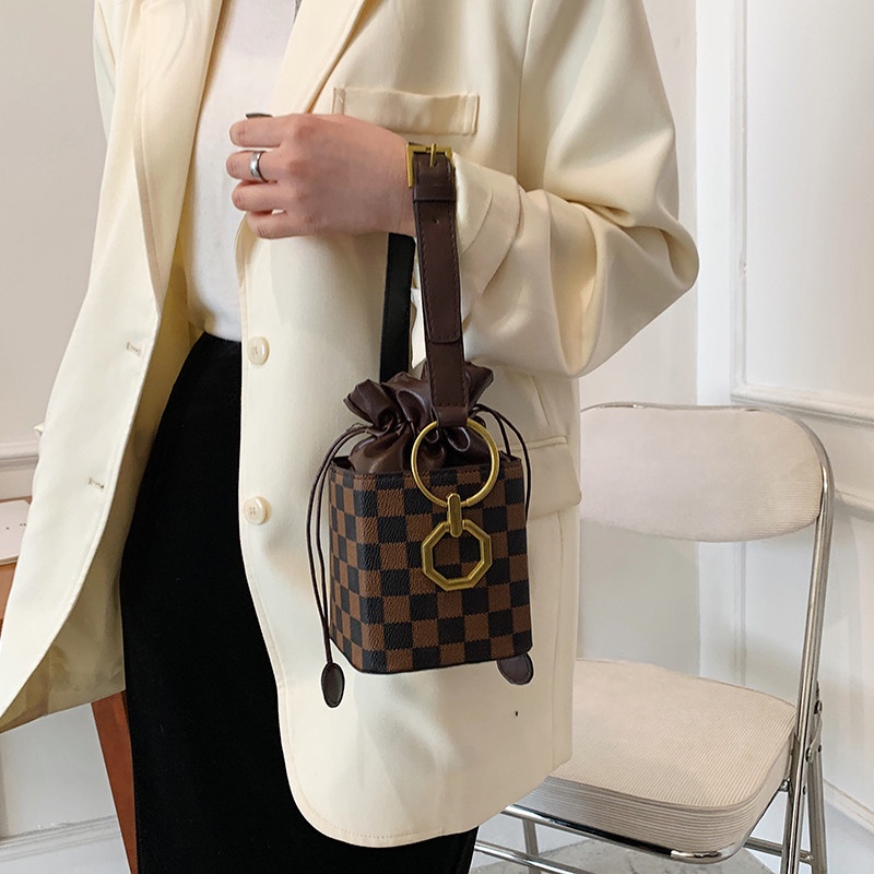 Túi Đeo Chéo Một Bên Vai Dây Rút Phong Cách Phương Tây Cổ Điển Thời Trang Mới 2022 FF3022