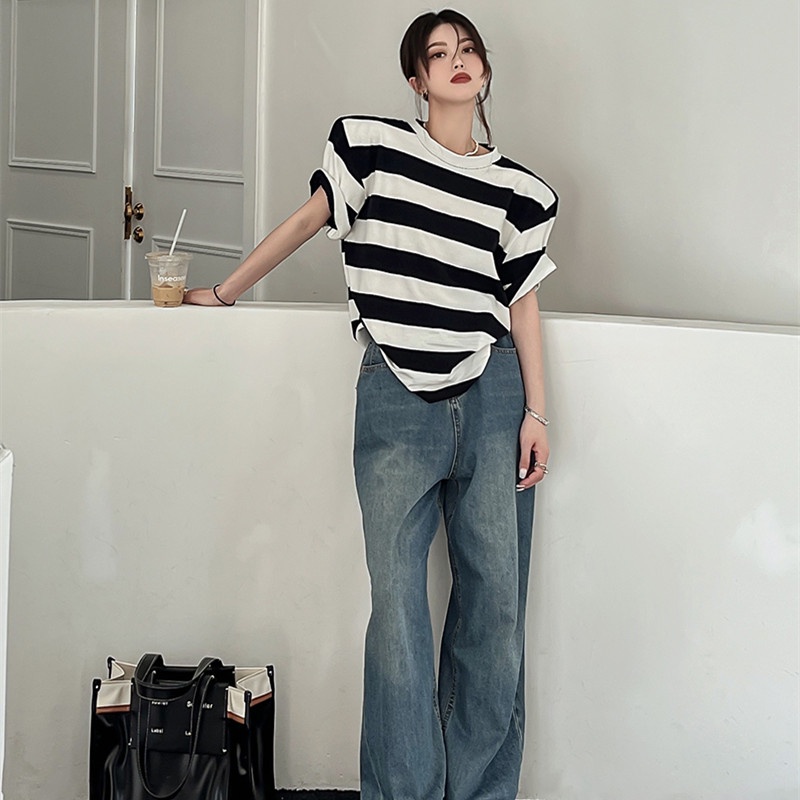 Áo Thun Ngắn Tay Cổ Tròn Họa Tiết Kẻ Sọc Thời Trang Trẻ Trung