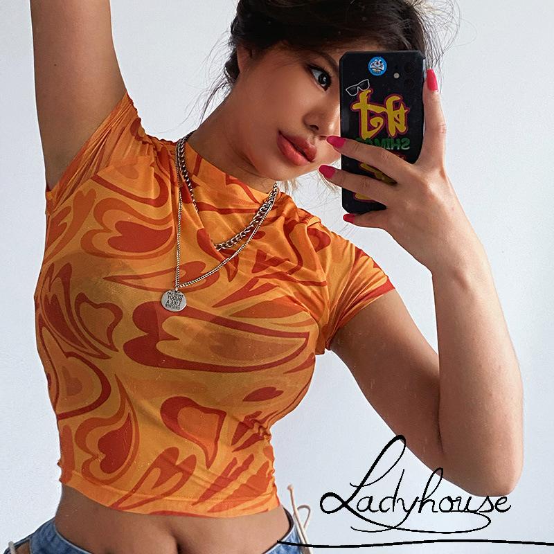 Áo croptop tay ngắn cổ tròn in họa tiết trái tim thời trang xuân hè cho nữ