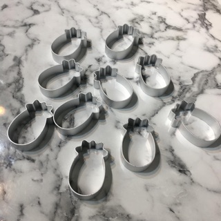 Khuôn bánh dứa