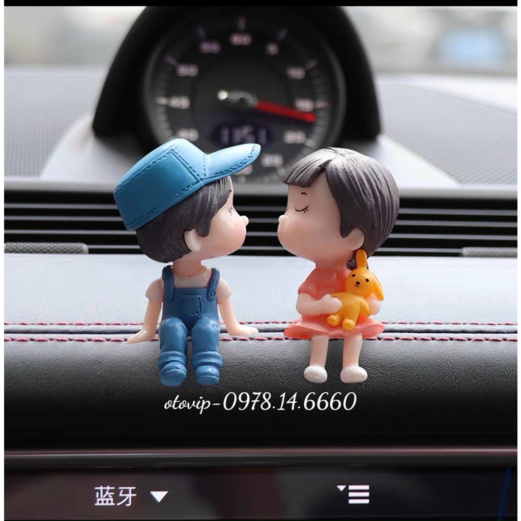 Đôi tình nhân trang trí nội thất xe ô tô- điểm nhấn cho xế yêu