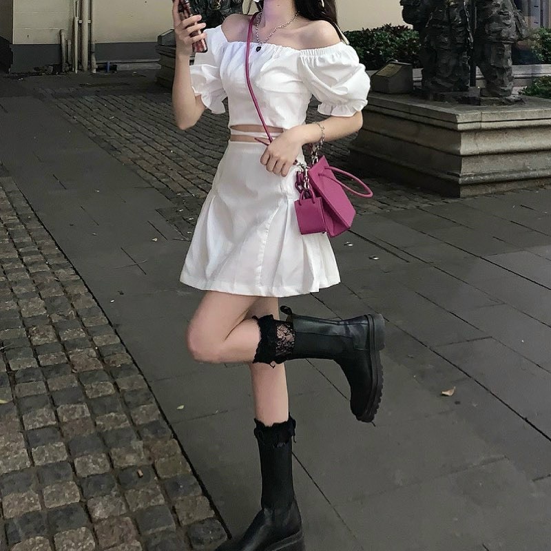 Set váy trắng KA CLoset gồm áo trễ vai  + chân váy kèm quần, có khóa sau, 2 size M L | BigBuy360 - bigbuy360.vn