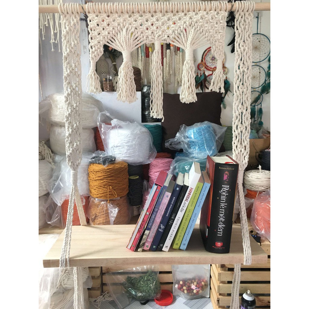 Kệ gỗ treo tường macrame có dây thừng ngang 60cm x 25cm làm giá sách, kệ trang trí
