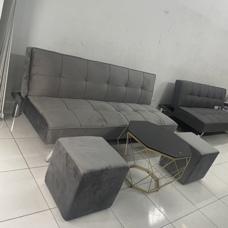 Nguyên bộ bàn ghế Sofa Bed Phòng Khách Màu Xám có bàn Kim Cương Đen mặt kiếng cường lực