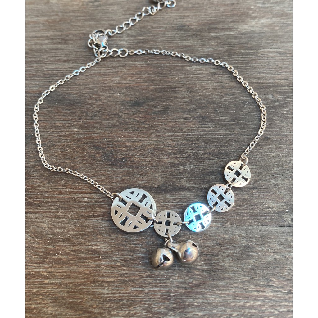 Lắc chân titan không đen không rỉ chuông tiền may mắn ( hình tự chụp ) | BigBuy360 - bigbuy360.vn