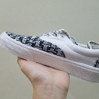 Giày sneaker van chữ cao cấp