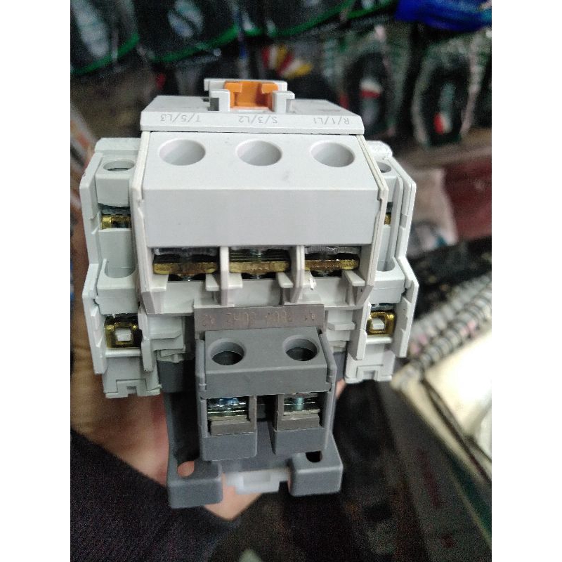 Khởi Động Từ 3 Pha 40A- 380V -220V 