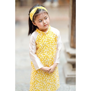 Áo dài hoa mai vàng kèm quần