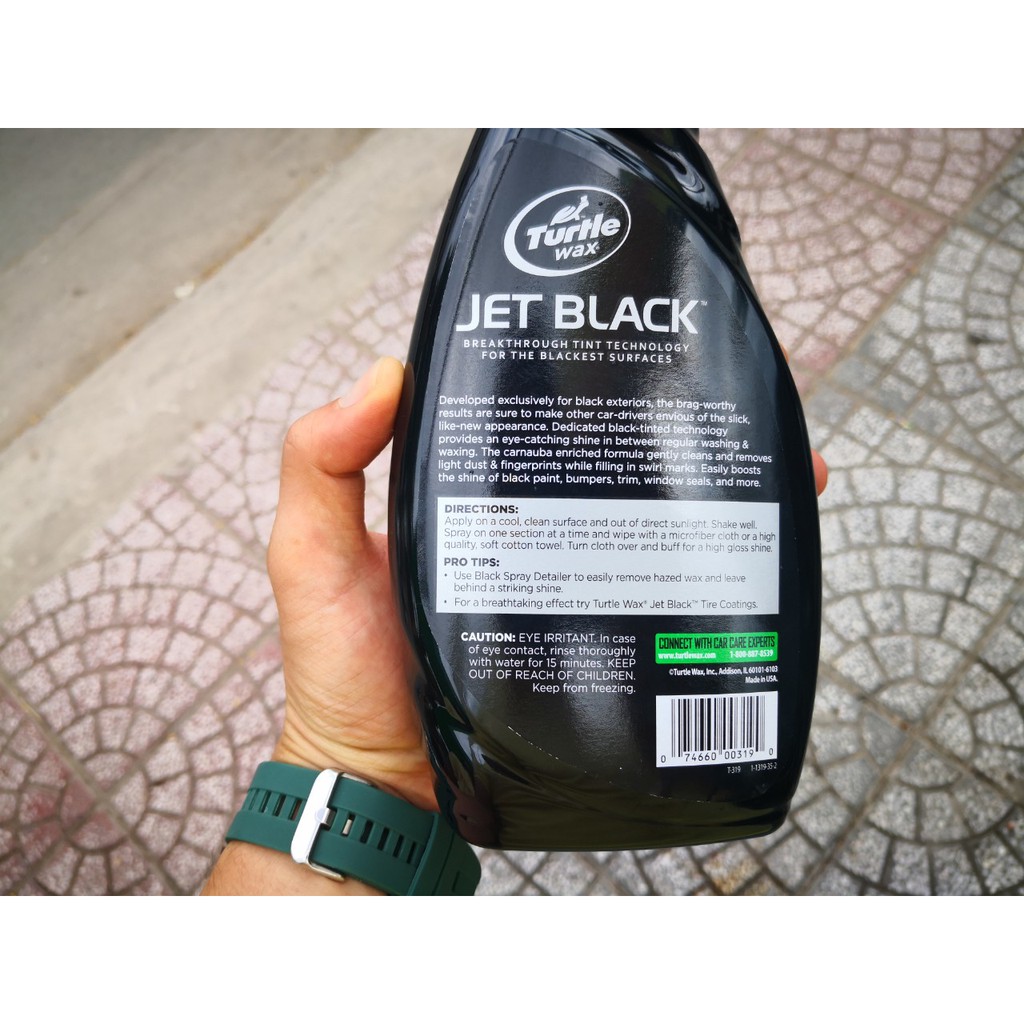 Chai Xịt Bóng Sơn Turtle Wax Jet Black 680ml + Tặng Kèm Khăn