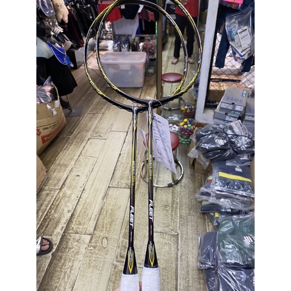 Vợt cầu lông Fleet Woven 1000 V - VI - VII (khung chưa cước)