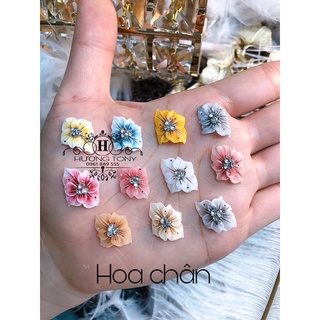 hoa bột chéo chân, hoa bột nail