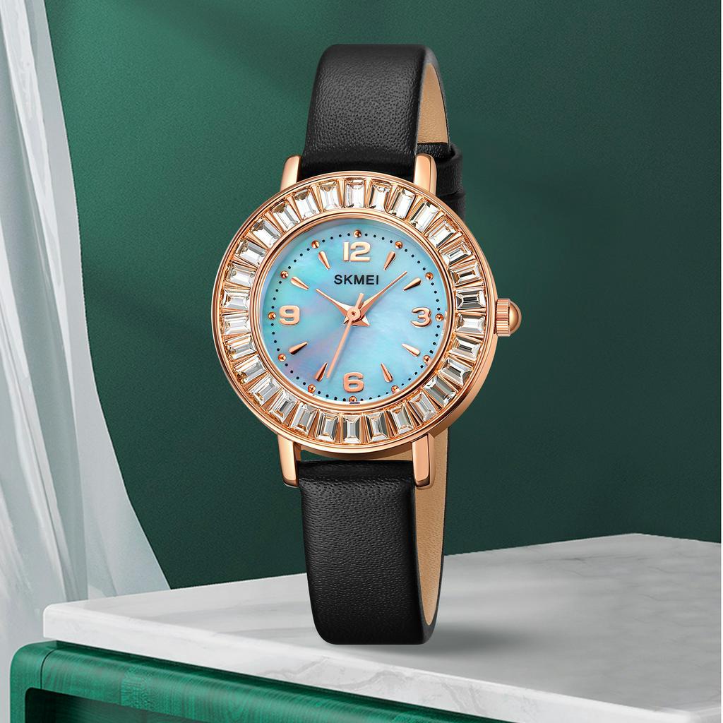 SKMEI Elegant 30 Rhinestone Case Watch Phụ nữ Gradient Color Dial Thời trang Quartz Wrist Watch Phụ nữ nhỏ tinh tế Dress Clock Phong cách hẹn hò