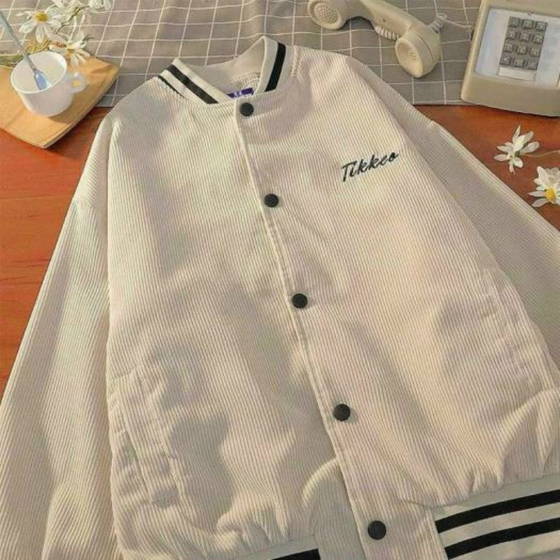 Áo khoác bomber unisex nam nữ tay viền chất nhung tăm thêu Tikker