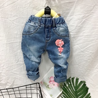 Quần bò đính hoa bé gái co dãn QB158