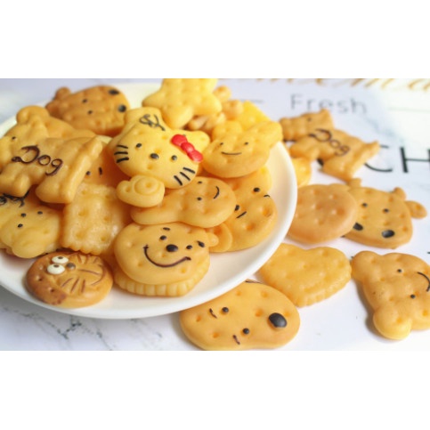(Bánh - 1 cái) - STICKER PHỤ KIỆN DIY 3D DÁN ỐP ĐIỆN THỌAI BÌNH NƯỚC KẸP TÓC