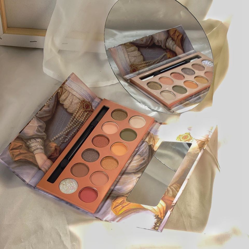 BẢNG MẮT NỮ HOÀNG 12 Ô